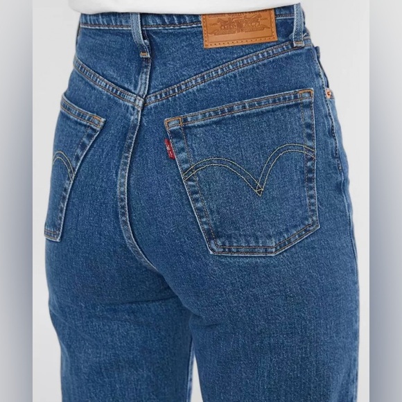 LEVI'S® Premium Ribcage Ankle Straight Jean in Georgie - Picture 4 of 13